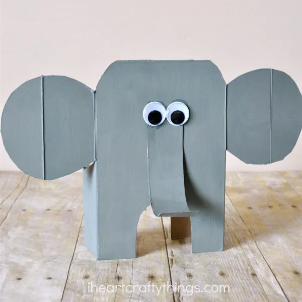 Recycled Kid Craft - amorecraftylife.com #preschool #craftsforkids #crafts #kidscraft