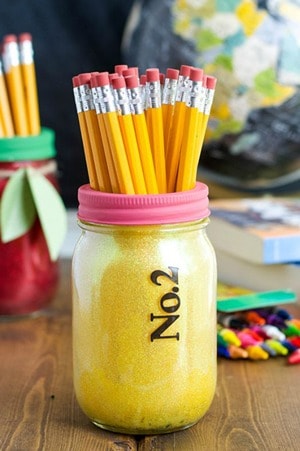 back to school Kid Crafts- fall kid craft - amorecraftylife.com #kidscrafts #craftsforkids #preschool