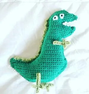 dinosaur crochet pattern - crochet pattern pdf - amorecraftylife.com