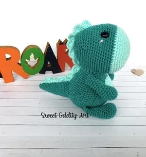 dinosaur crochet pattern - crochet pattern pdf - amorecraftylife.com #crochet #crochetpattern #amigurumi 