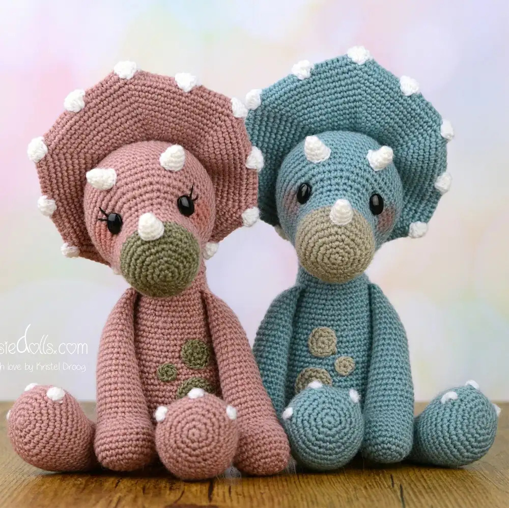 two triceratops crochet dinosaur pattern