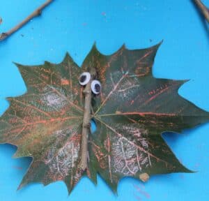 leaf people kid craft - nature kid craft -amorecraftylife.com #kidscraft #craftsforkids #preschool