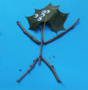 leaf people kid craft - nature kid craft -amorecraftylife.com #kidscraft #craftsforkids #preschool