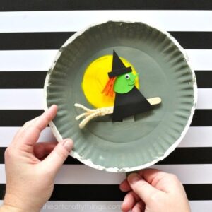 witch kid craft - halloween kid craft - fall kid craft #kidscraft #craftsforkids #preschool