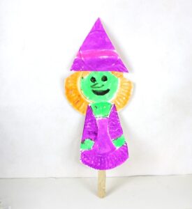 witch puppet kid craft - halloween kid craft -amorecraftylife.com #kidscraft #craftsforkids #preschool