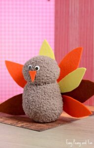 turkey craft for preschoolers - fall kid craft - thanksgiving kid craft - acraftylife.com #kidscraft #craftsforkids #preschool