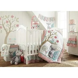 girl Woodland nursery idea - girl nursery theme - animal nursery - amorecraftylife.com #baby #nursery #babygift #woodland 