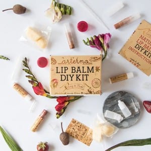 lip balm kit- DIY craft kits - gift ideas- creative gifts - arts and crafts activities - amorecraftylife.com