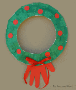 christmas wreath kid crafts - christmas kid craft - arts and crafts activities - amorecraftylife.com #kidscraft #craftsforkids #preschool