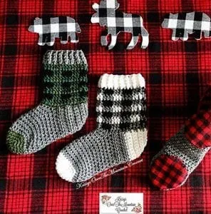 plaid crochet patterns - crochet pattern pdf - boot crochet pattern - amorecraftylife.com #plaid #crochet #crochetpattern