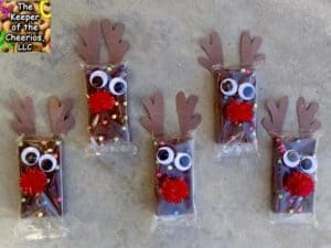 reindeer kid craft - rudolph kid craft - christmas kid craft - amorecraftylife.com #kidscraft #craftsforkids #preschool