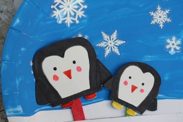 penguin kid crafts - arts and crafts activities -winter kid craft- amorecraftylife.com #kidscraft #craftsforkids #winter #preschool