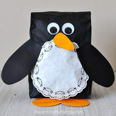 penguin kid crafts - arts and crafts activities -winter kid craft- amorecraftylife.com #kidscraft #craftsforkids #winter #preschool