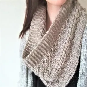 cowl crochet pattern- scarf crochet pattern pdf - amorecraftylife.com #crochet #crochetpattern