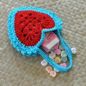 heart bag - heart crochet pattern- crochet pattern pdf - valentines day pattern- amorecraftylife.com #heart #crochet #crochetpattern