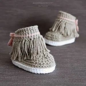 baby shoes crochet patterns - baby booties - baby gift - crochet pattern pdf - amorecraftylife.com