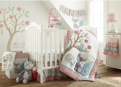 girl fox nursery idea - girl nursery theme - animal nursery - amorecraftylife.com #baby #nursery #babygift #woodland #babygirl