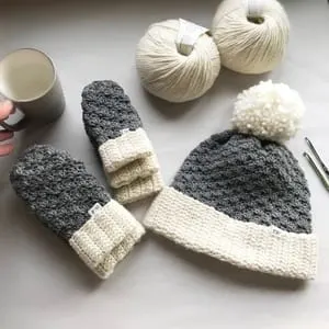 mittens crochet pattern- crochet pattern pdf - amorecraftylife.com #crochet #crochetpattern
