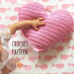 heart pillow crochet pattern -heart crochet pattern- crochet pattern pdf - valentines day pattern- amorecraftylife.com #heart #crochet #crochetpattern