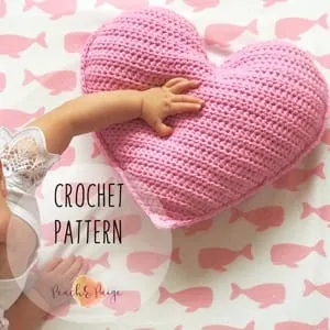 heart pillow crochet pattern -heart crochet pattern- crochet pattern pdf - valentines day pattern- amorecraftylife.com #heart #crochet #crochetpattern
