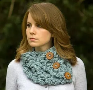 cowl crochet pattern- scarf crochet pattern pdf - amorecraftylife.com #crochet #crochetpattern