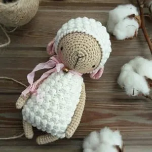 lamb crochet pattern- easter crochet pattern pdf - amigurumi amorecraftylife.com #crochet #crochetpattern