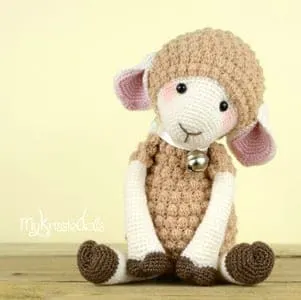 lamb crochet pattern- easter crochet pattern pdf - amigurumi amorecraftylife.com #crochet #crochetpattern