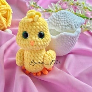 Easter crochet pattern- chicken crochet pattern pdf chick- amigurumi amorecraftylife.com #crochet #crochetpattern