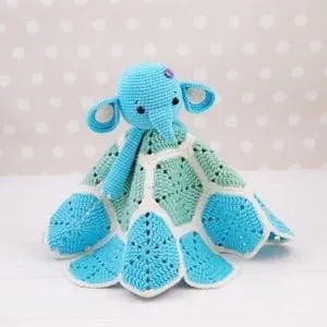 elephant crochet pattern- animal crochet pattern pdf - amigurumi amorecraftylife.com #crochet #crochetpattern