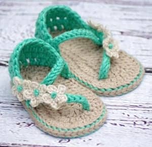 baby sandals crochet pattern - baby shoes crochet patterns - baby booties - baby gift - crochet pattern pdf - amorecraftylife.com #crochet #crochetpattern #baby