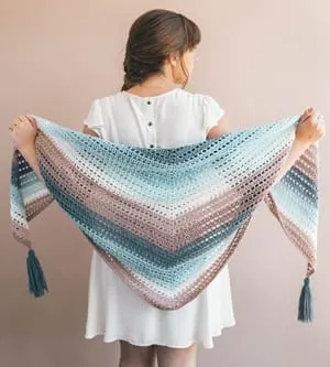 shawl crochet pattern- scarf crochet pattern pdf wrap - amorecraftylife.com #crochet #crochetpattern