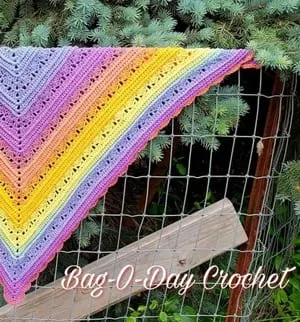 shawl crochet pattern- scarf crochet pattern pdf wrap - amorecraftylife.com #crochet #crochetpattern