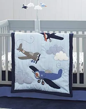 airplane nursery idea - boy nursery theme - amorecraftylife.com #baby #nursery #babygift