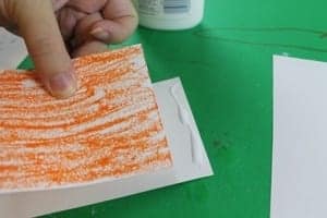 striped paper snail Kid Craft- amorecraftylife.com #kidscrafts #craftsforkids #preschool
