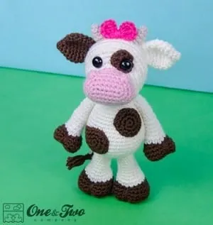 cow crochet pattern- - amigurumi amorecraftylife.com #crochet #crochetpattern #diy