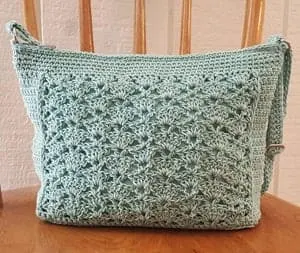 purse crochet pattern - handbag crochet pattern - amorecraftylife.com #bag #crochet #crochetpattern