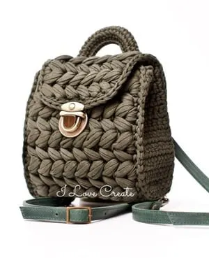 purse crochet pattern - handbag crochet pattern - amorecraftylife.com #bag #crochet #crochetpattern