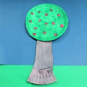 apple tree kid crafts- fall kid craft - autumn kid craft - amorecraftylife.com #kidscrafts #craftsforkids #preschool #fall