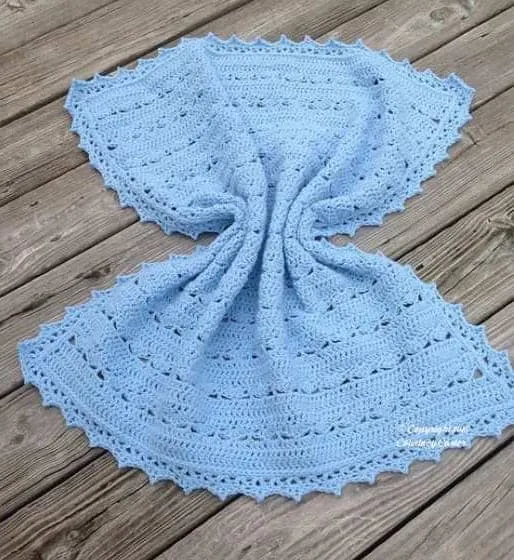simply stunning baby blanket crochet pattern - amorecraftylife.com #baby #crochet #crochetpattern #freecrochetpattern