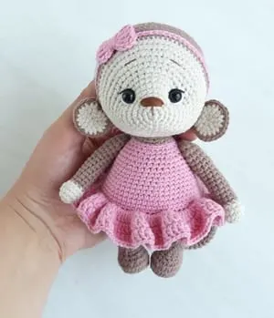 monkey crochet patterns- toy crochet pattern- amigurumi amorecraftylife.com #crochet #crochetpattern #diy