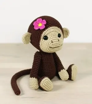 monkey crochet patterns- toy crochet pattern- amigurumi amorecraftylife.com #crochet #crochetpattern #diy