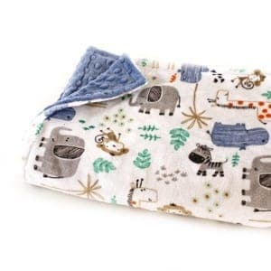 jungle minky baby blanket - baby blanket gift set tutorial- minky tips- safari zoo nursery - amorecraftylife.com #tutorial #baby #nursery #babygift #sewing #tips