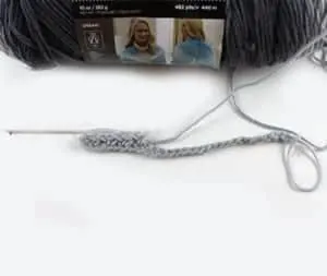 moss stitch tutorial - amorecraftylife.com #baby #crochet #crochetpattern #freecrochetpattern