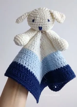  puppy baby lovey blanket crochet pattern - amorecraftylife.com #baby #crochet #crochetpattern #freecrochetpattern