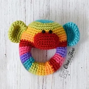 monkey crochet patterns- toy crochet pattern- amigurumi amorecraftylife.com #crochet #crochetpattern #diy