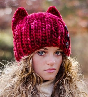 bulky hat crochet patterns- winter hat crochet pattern- amorecraftylife.com #crochet #crochetpattern #diy