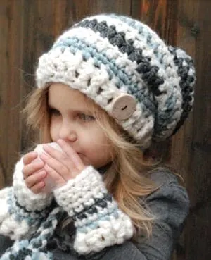 bulky hat crochet patterns- winter hat crochet pattern- amorecraftylife.com #crochet #crochetpattern #diy