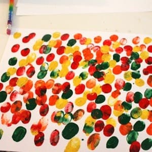 fingerprint Fall tree Kid Craft- easy autumn kid craft - amorecraftylife.com #kidscrafts #craftsforkids #preschool