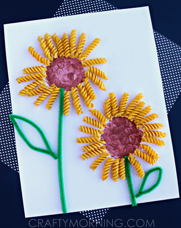 sunflower kid craft - amorecraftylife.com #kidscrafts #craftsforkids #preschool