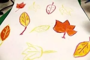 watercolor fall leaves kid crafts- fall kid craft - autumn kid craft - amorecraftylife.com #kidscrafts #craftsforkids #preschool #fall